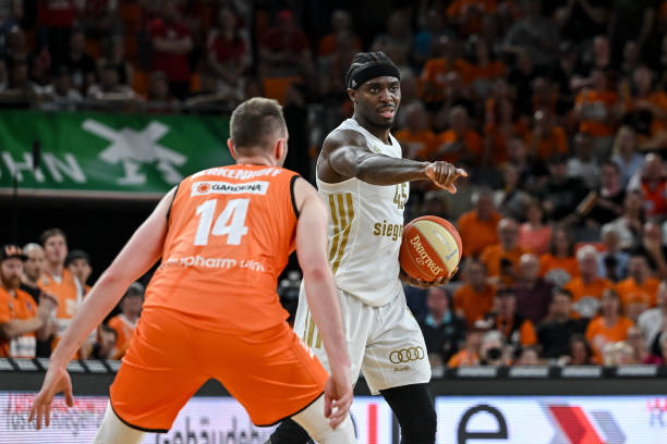 每逢重要比 每逢重要比