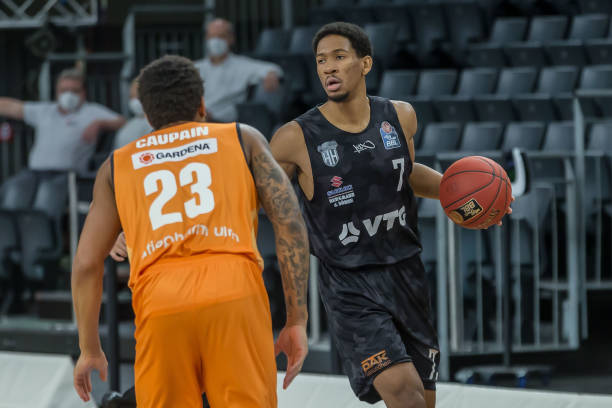 核心阵容的 核心阵容的